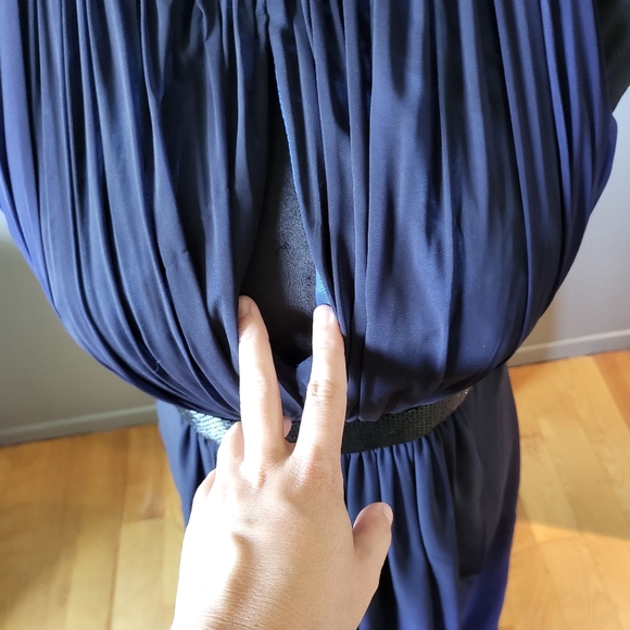 Dress - Picture 2 of 4